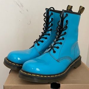 Dr. Martens 1460 Sunny Blue Patent Lamper Boots UK9 OG Box